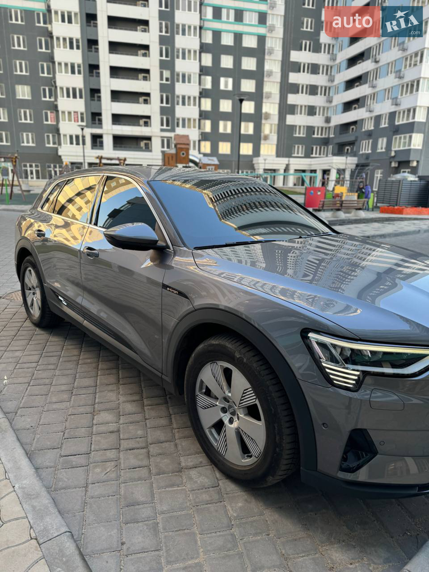 2019 Audi e-tron - мініатюра 3