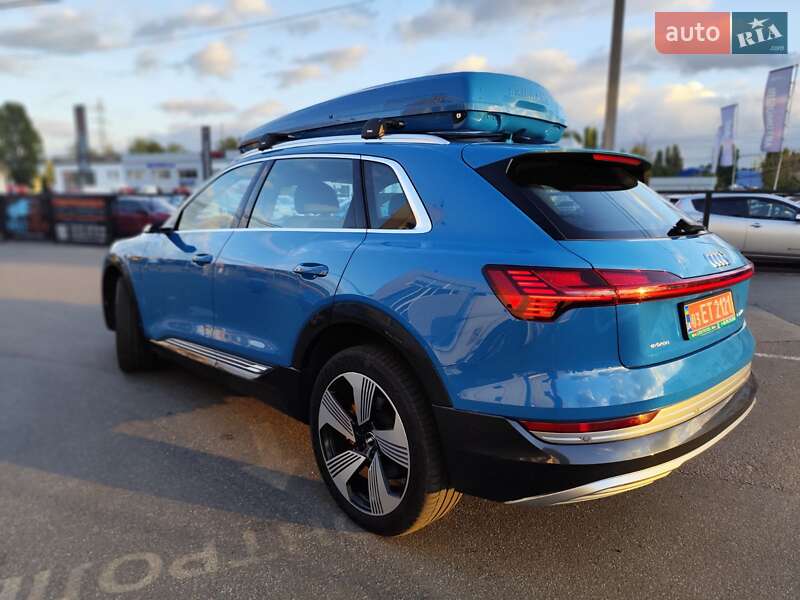 Внедорожник / Кроссовер Audi e-tron 2019 в Киеве