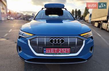 Внедорожник / Кроссовер Audi e-tron 2019 в 