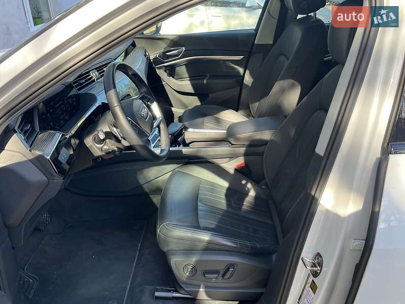Позашляховик / Кросовер Audi e-tron 2020 в Одесі