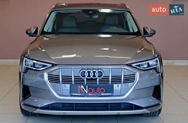 Внедорожник / Кроссовер Audi e-tron 2020 в 