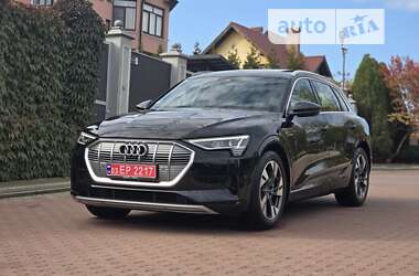 Позашляховик / Кросовер Audi e-tron 2021 в Чернівцях