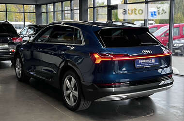 Позашляховик / Кросовер Audi e-tron 2019 в Нововолинську