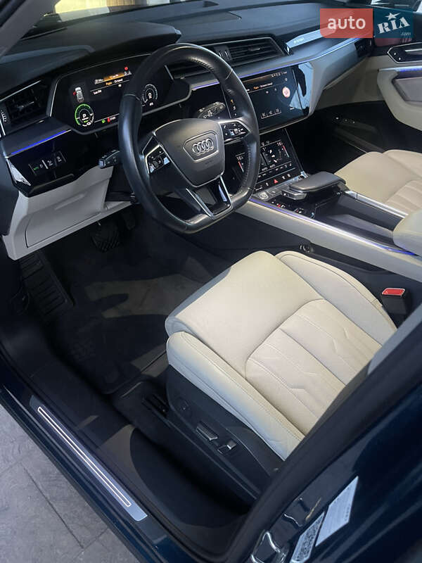 Внедорожник / Кроссовер Audi e-tron 2019 в Черновцах
