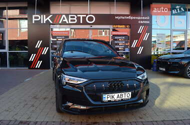 Внедорожник / Кроссовер Audi e-tron 2020 в 