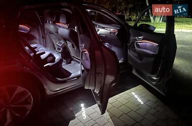 Внедорожник / Кроссовер Audi e-tron 2020 в 