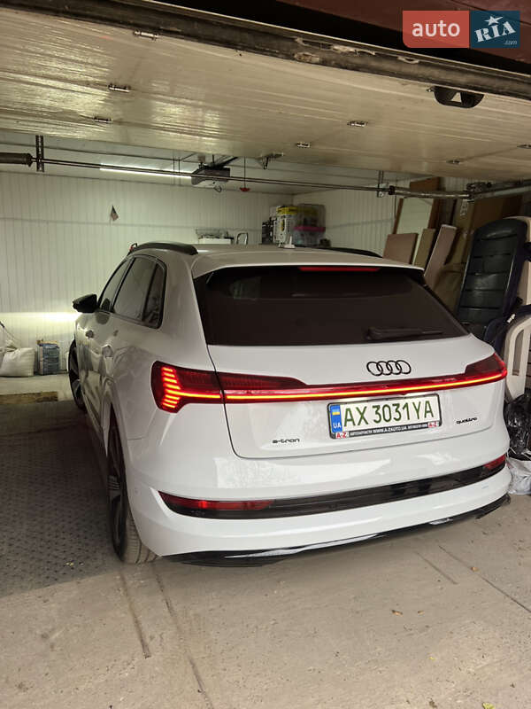 Внедорожник / Кроссовер Audi e-tron 2022 в Харькове фото 9 Внедорожник / Кроссовер Audi e-tron 2022 в Харькове