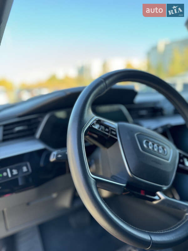 Внедорожник / Кроссовер Audi e-tron 2019 в Дрогобыче