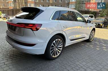 Внедорожник / Кроссовер Audi e-tron 2019 в 