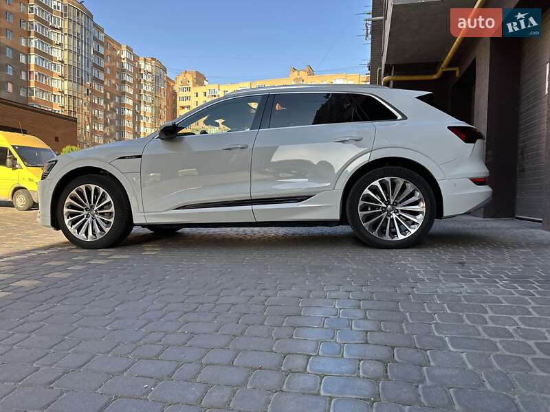 Внедорожник / Кроссовер Audi e-tron 2019 в Виннице