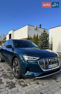 Внедорожник / Кроссовер Audi e-tron 2019 в Киеве