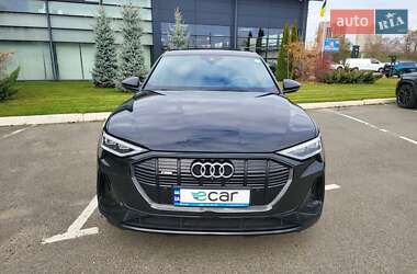 Внедорожник / Кроссовер Audi e-tron 2020 в 