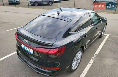 Внедорожник / Кроссовер Audi e-tron 2020 в 