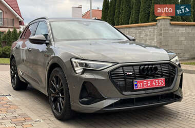 Внедорожник / Кроссовер Audi e-tron 2022 в Ровно