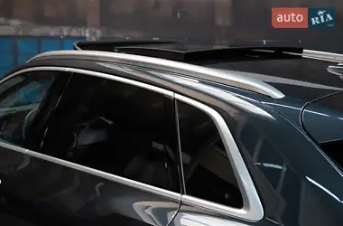 Audi e-tron 2019