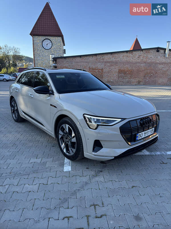 Audi e-tron 2020