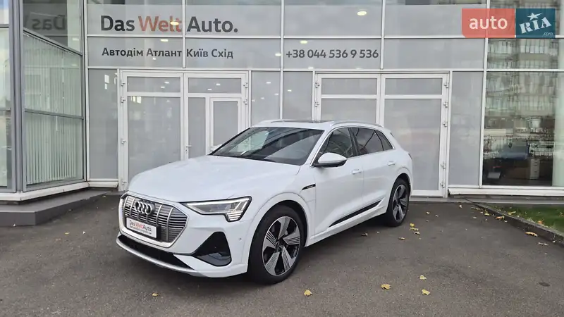 Позашляховик / Кросовер Audi e-tron 2020 в 
