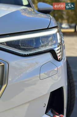 Позашляховик / Кросовер Audi e-tron 2019 в Полтаві