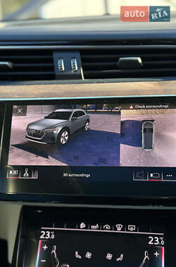 Позашляховик / Кросовер Audi e-tron 2019 в Полтаві