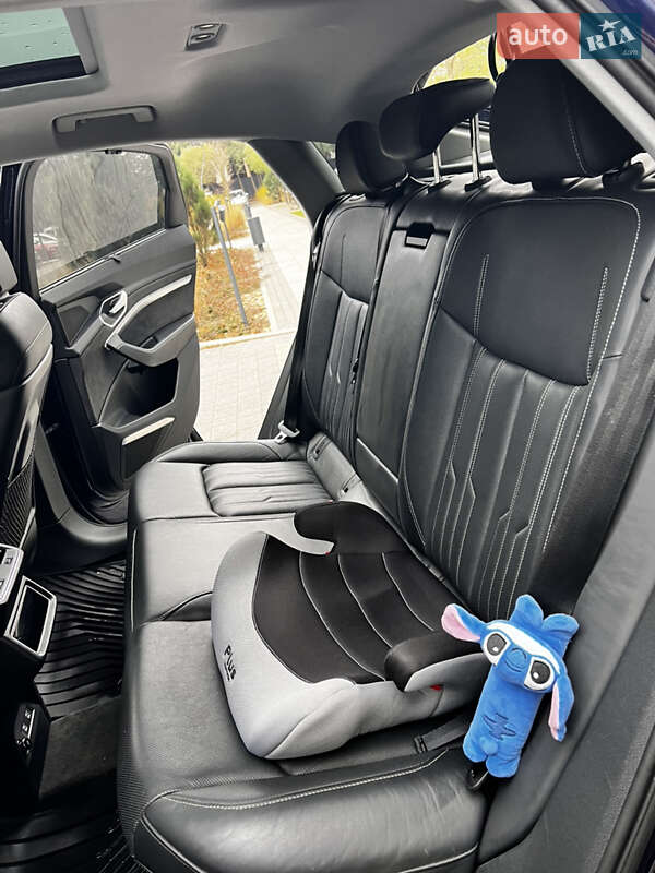 Внедорожник / Кроссовер Audi e-tron 2020 в Львове
