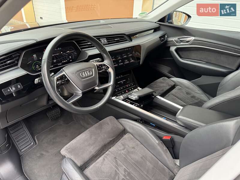 Внедорожник / Кроссовер Audi e-tron 2020 в Ивано-Франковске фото 35 Внедорожник / Кроссовер Audi e-tron 2020 в Ивано-Франковске