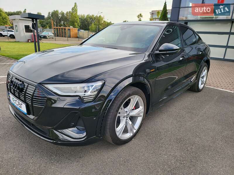 Внедорожник / Кроссовер Audi e-tron 2022 в Киеве