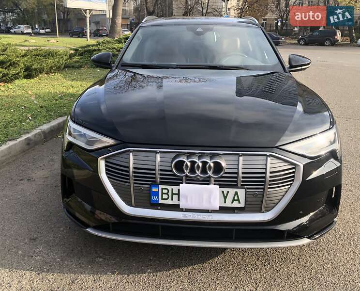 Внедорожник / Кроссовер Audi e-tron 2019 в Одессе