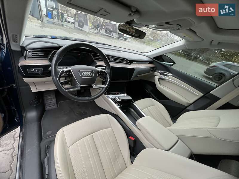 Позашляховик / Кросовер Audi e-tron 2019 в Львові