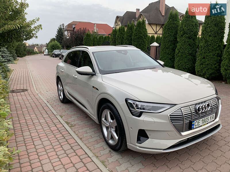 Внедорожник / Кроссовер Audi e-tron 2019 в Черновцах