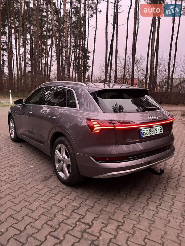 Позашляховик / Кросовер Audi e-tron 2019 в Львові