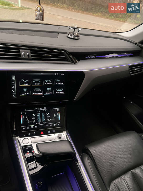 Позашляховик / Кросовер Audi e-tron 2019 в Львові