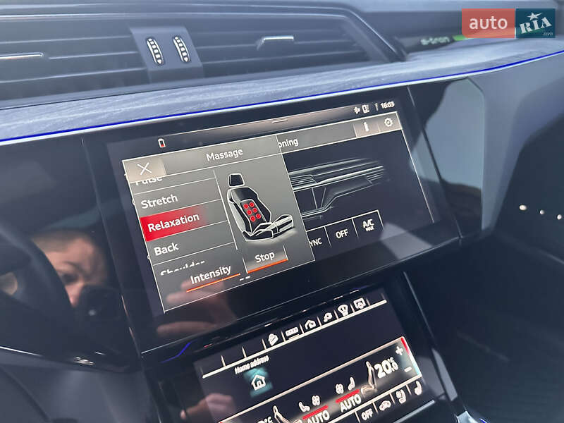 Позашляховик / Кросовер Audi e-tron 2022 в Києві