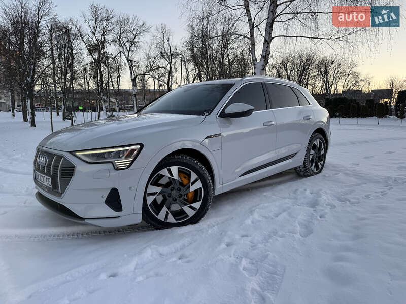 Позашляховик / Кросовер Audi e-tron 2020 в Хмельницькому