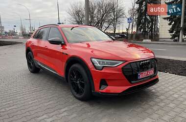 Позашляховик / Кросовер Audi e-tron 2021 в Києві