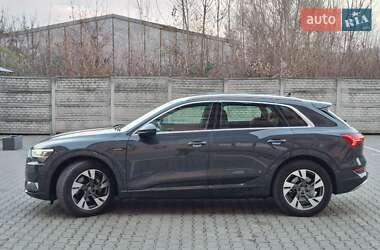 Внедорожник / Кроссовер Audi e-tron 2020 в 