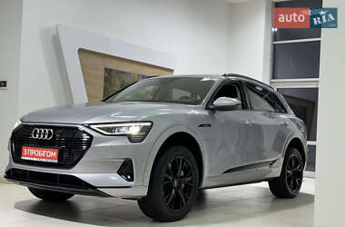 Внедорожник / Кроссовер Audi e-tron 2020 в 