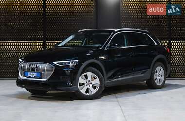 Позашляховик / Кросовер Audi e-tron 2019 в 