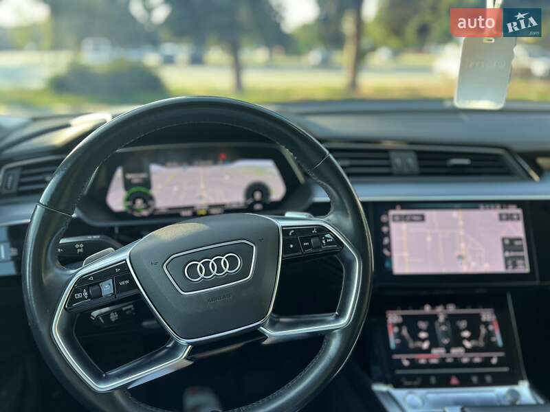 Внедорожник / Кроссовер Audi e-tron 2019 в Черновцах