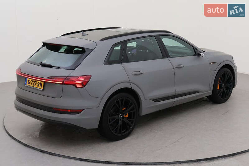 Внедорожник / Кроссовер Audi e-tron 2019 в Коломые