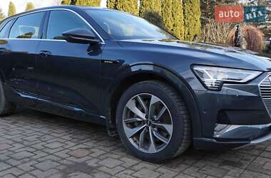 Внедорожник / Кроссовер Audi e-tron 2019 в 