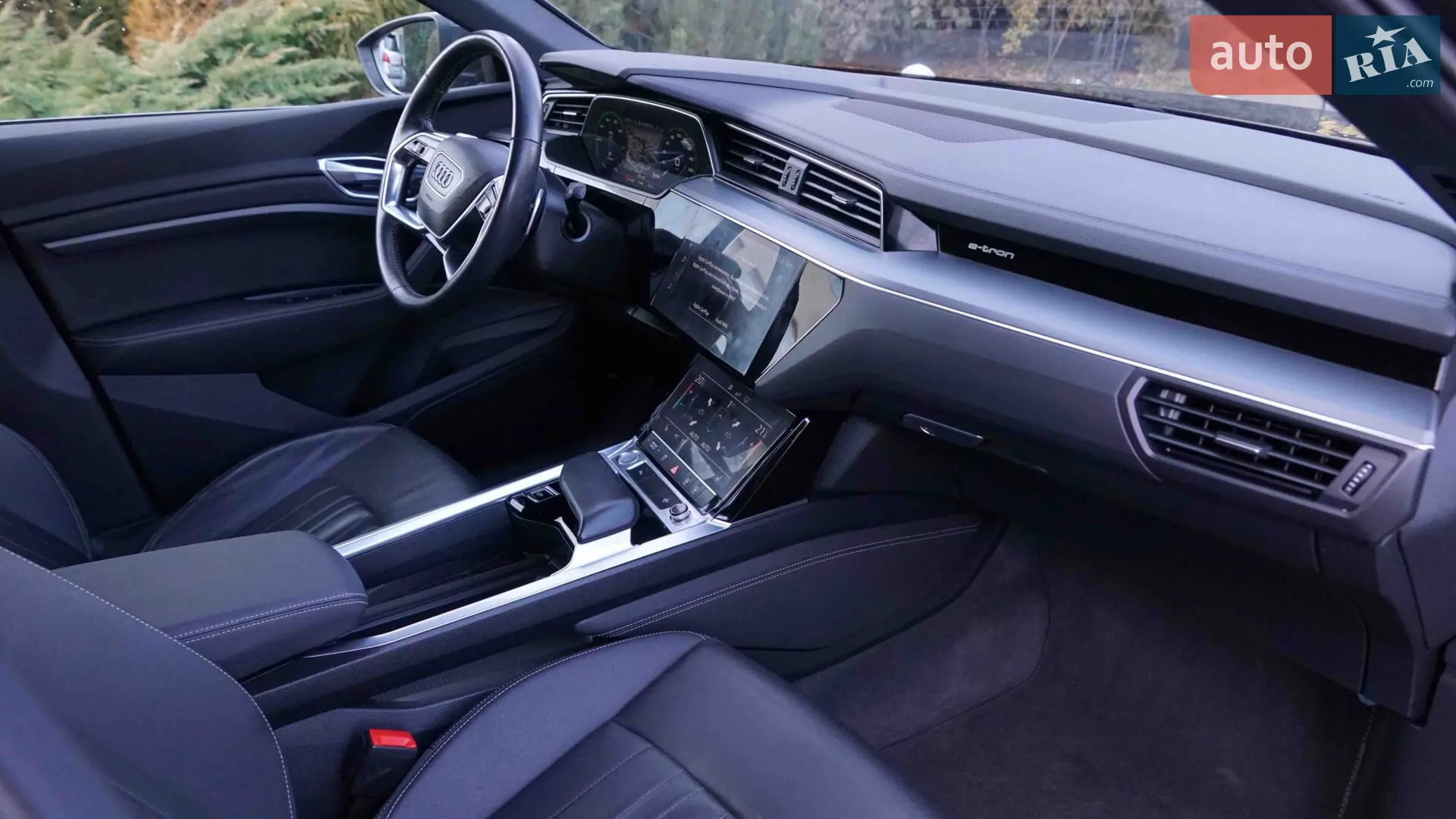 2019 Audi e-tron - мініатюра 22