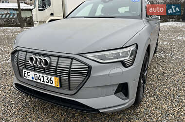 Внедорожник / Кроссовер Audi e-tron 2019 в 