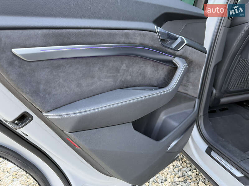 Внедорожник / Кроссовер Audi e-tron 2019 в Коломые