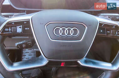 Внедорожник / Кроссовер Audi e-tron 2020 в 