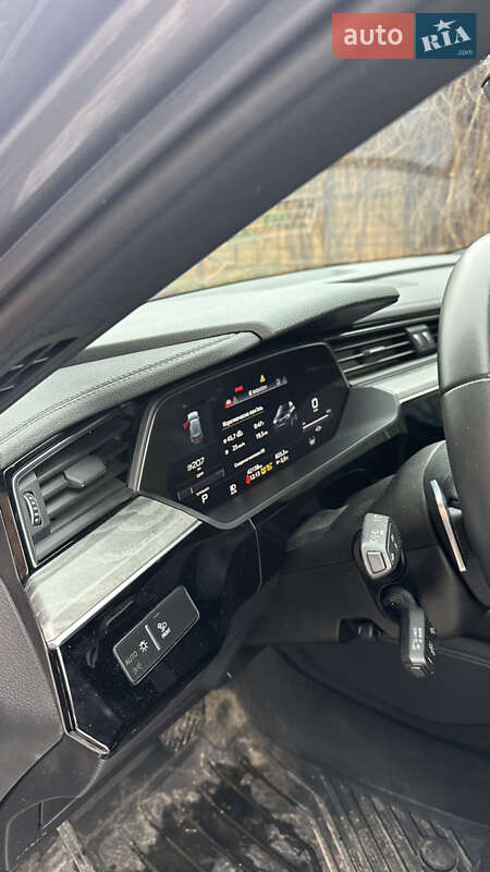 Внедорожник / Кроссовер Audi e-tron 2021 в Борисполе фото 32 Внедорожник / Кроссовер Audi e-tron 2021 в Борисполе