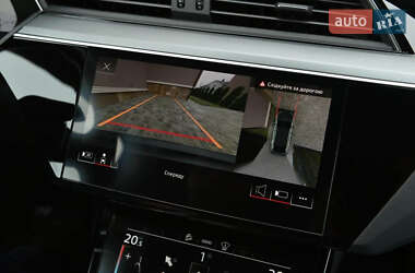 Внедорожник / Кроссовер Audi e-tron 2019 в 