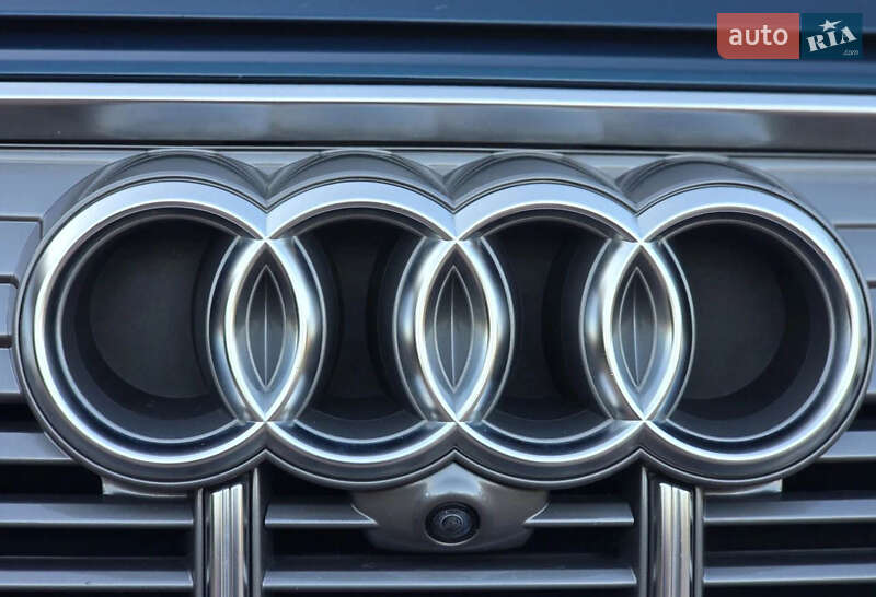 Внедорожник / Кроссовер Audi e-tron 2019 в Киеве