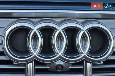 Внедорожник / Кроссовер Audi e-tron 2019 в 