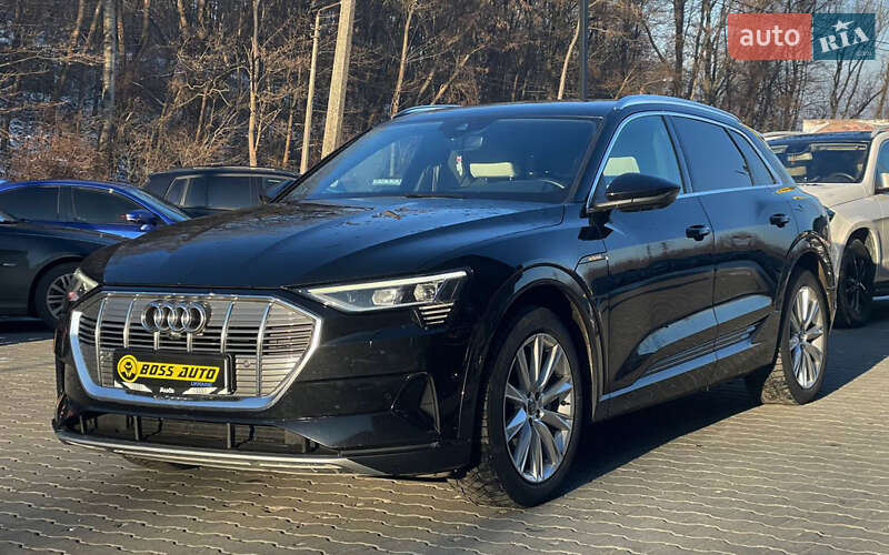 Позашляховик / Кросовер Audi e-tron 2020 в Чернівцях