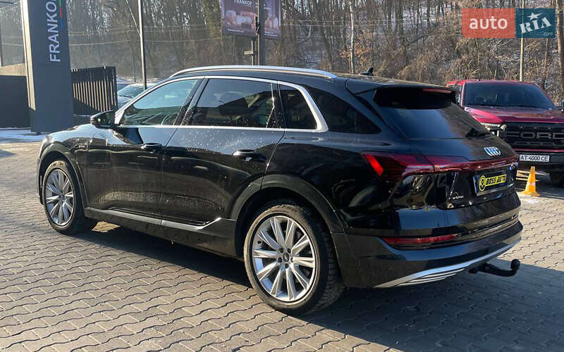 Позашляховик / Кросовер Audi e-tron 2020 в Чернівцях